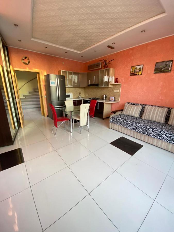 Villa Тownhouse 84 Petropavlovskaya Borshchagovka Exterior foto